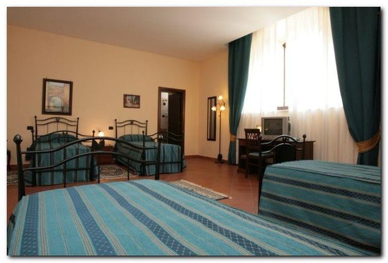 Grand Hotel Capodimonte Naples Exterior photo