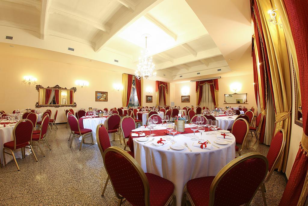 Grand Hotel Capodimonte Naples Exterior photo