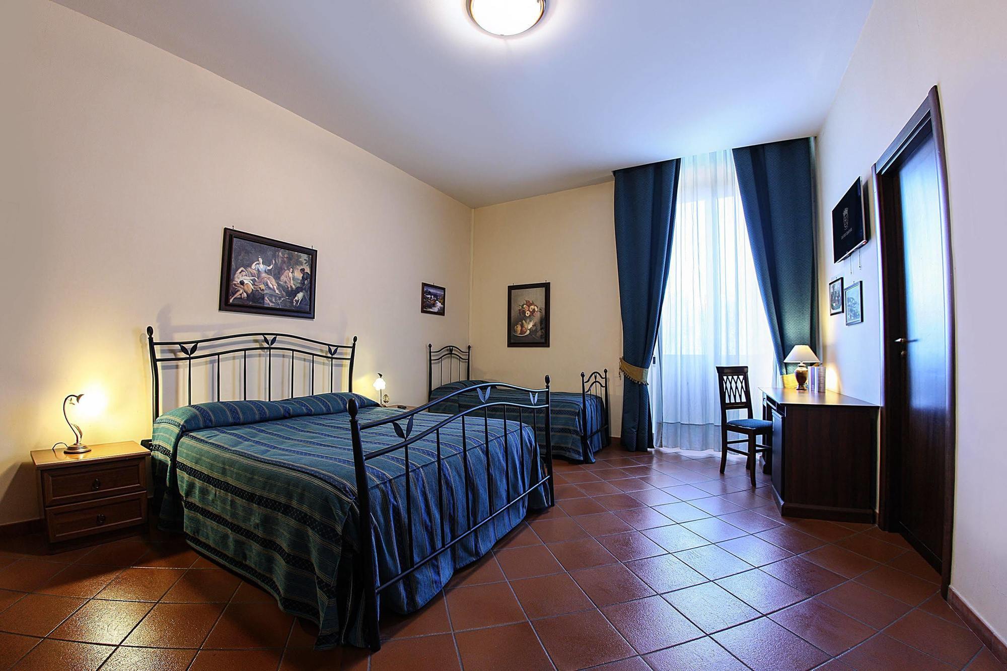 Grand Hotel Capodimonte Naples Exterior photo